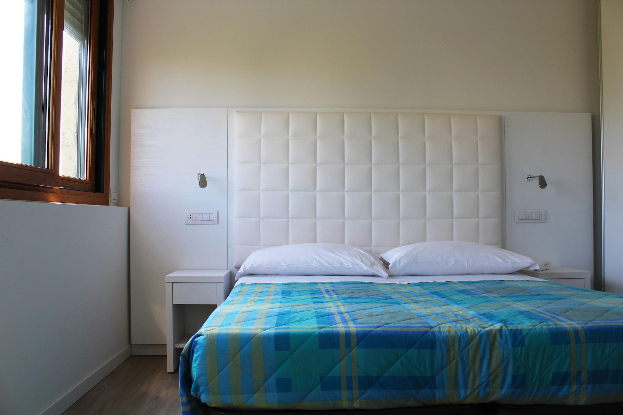 Hotel Saint Tropez Riccione Esterno foto