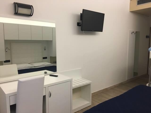 Hotel Saint Tropez Riccione Esterno foto